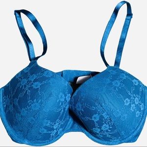 VICTORIA SECRET BRA SIZE 34 DD BLUE UNDERWIRE ADJUSTABLE  fastens intimate